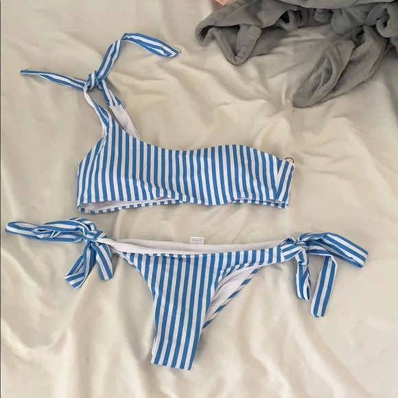 Lupsona 2 piece one shoulder bathing suit - Picture 1 of 4
